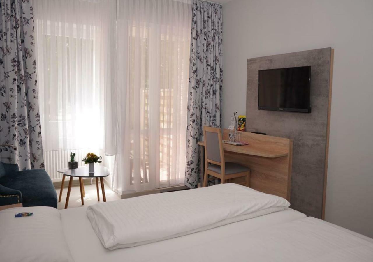 Hotel-Pension Am Boehmepark Зольтау Экстерьер фото